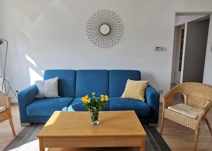 Sloneczny Blisko Jeziora I Gor * 비엘라와