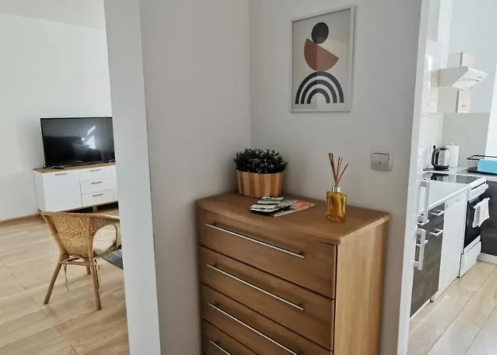 아파트 Sloneczny Blisko Jeziora I Gor 비엘라와