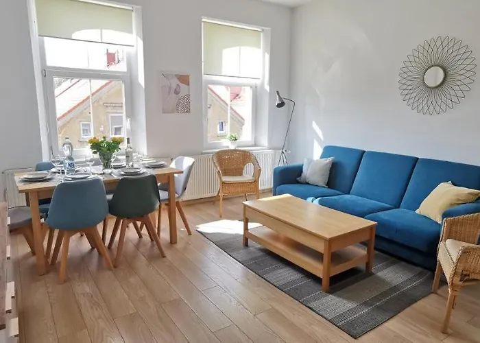 Sloneczny Blisko Jeziora I Gor * 비엘라와