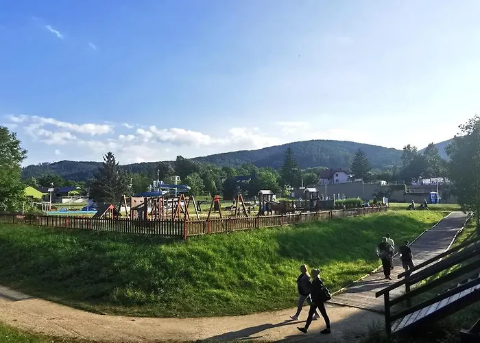 Sloneczny Blisko Jeziora I Gor 비엘라와